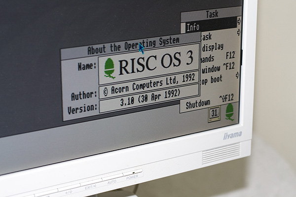 RISC OS 3.10 in MODE 31 courtesy of a Retro-Kit Ultra VIDC Enhancer